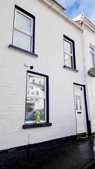 16 Stewart'S Terrace Derry City Bt48 7Lj Villa Ngoại thất bức ảnh